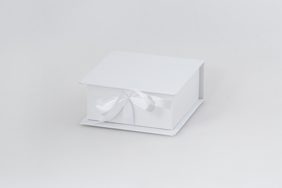 Cutie pentru poze, Piele ecologică albă 10x10, 12x12 cm