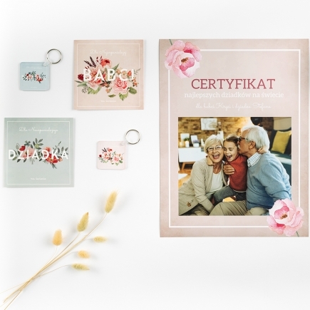 Felicitare personalizată Colecția Flori pentru Bunica, 14x14 cm