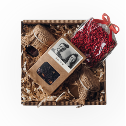 Set cadou Fotografie cu legendă - mini cutie cu ceai, ciocolată, gem și miere