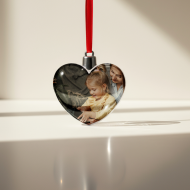 Bombka glob de brad în formă de inimă, cu capac auriu